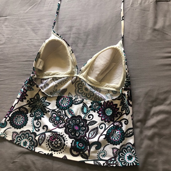 Swimsuit top bundle: guess and merona - Picture 6 of 8